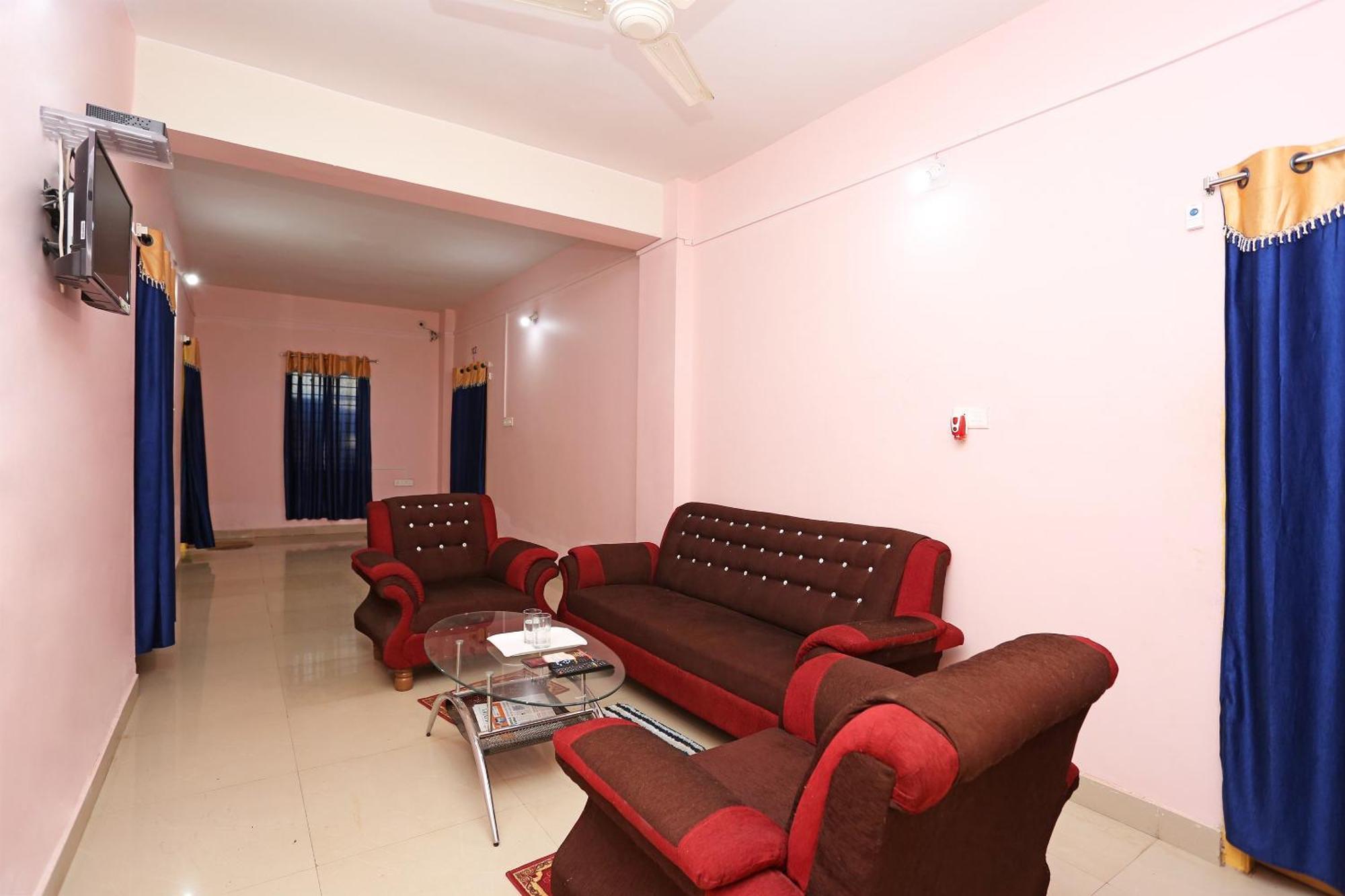 Hotel Grand Paradise Bhubaneswar Exterior photo