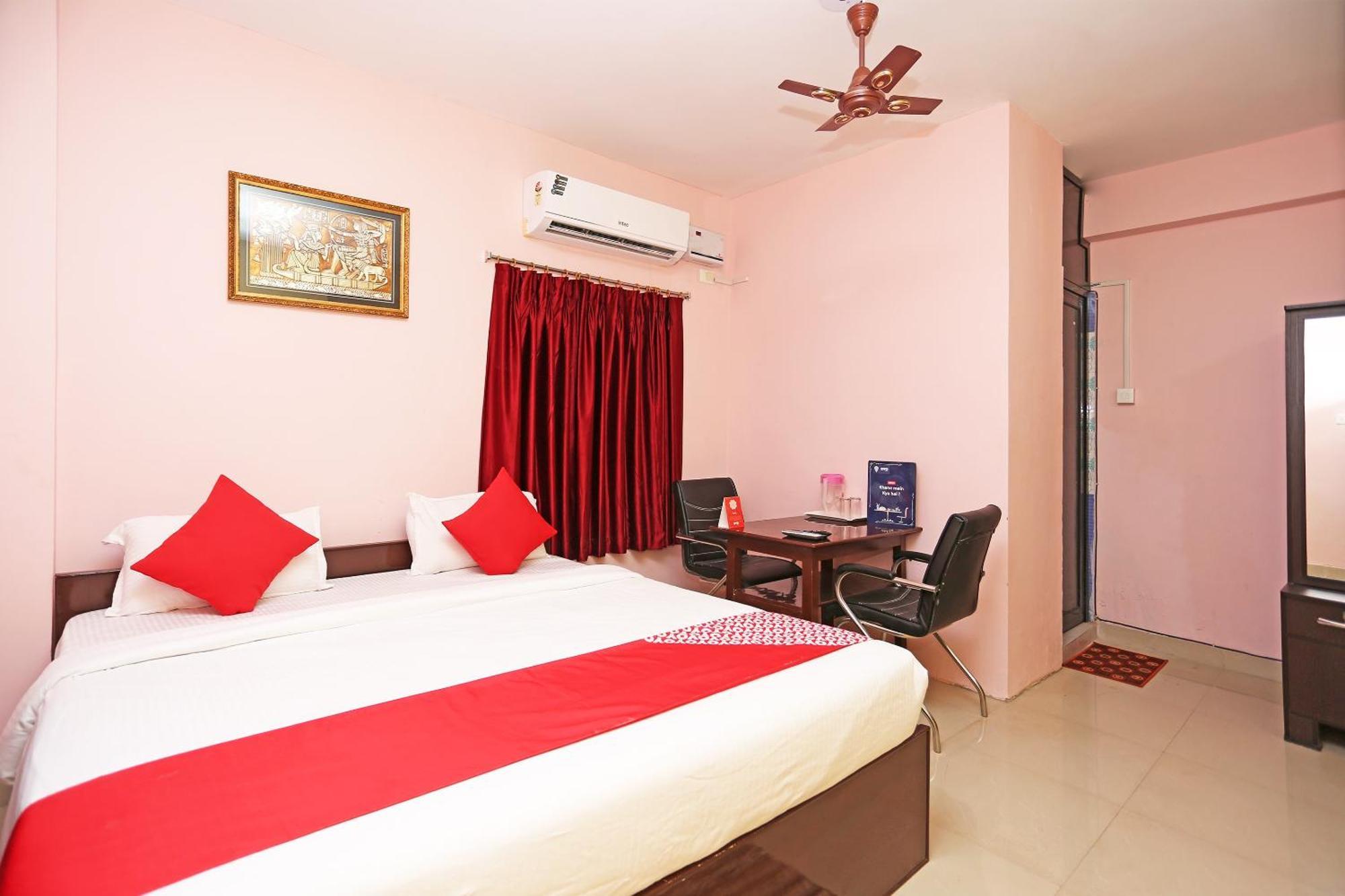 Hotel Grand Paradise Bhubaneswar Exterior photo