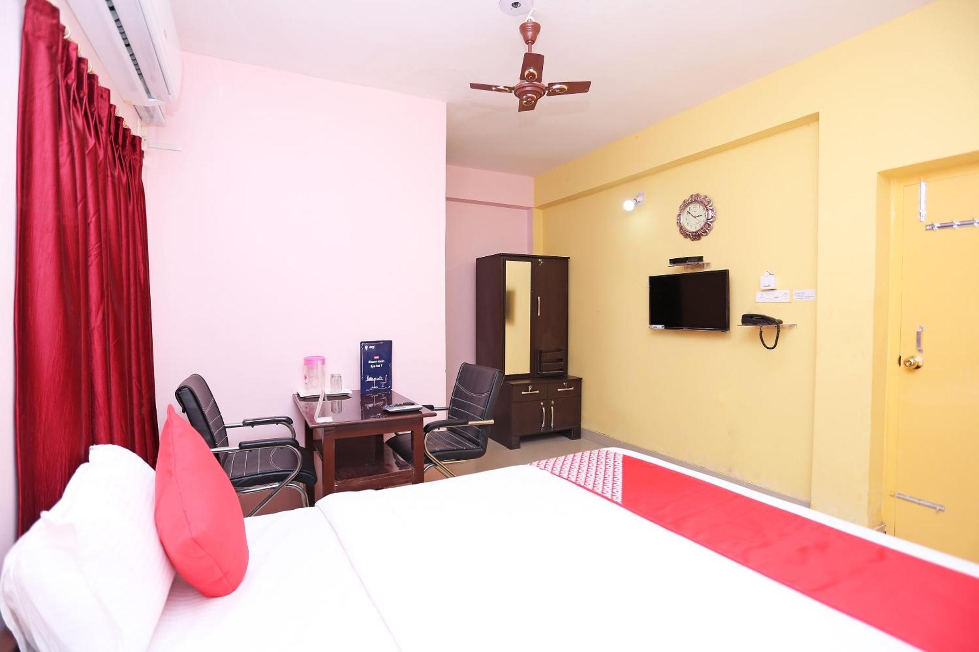 Hotel Grand Paradise Bhubaneswar Exterior photo